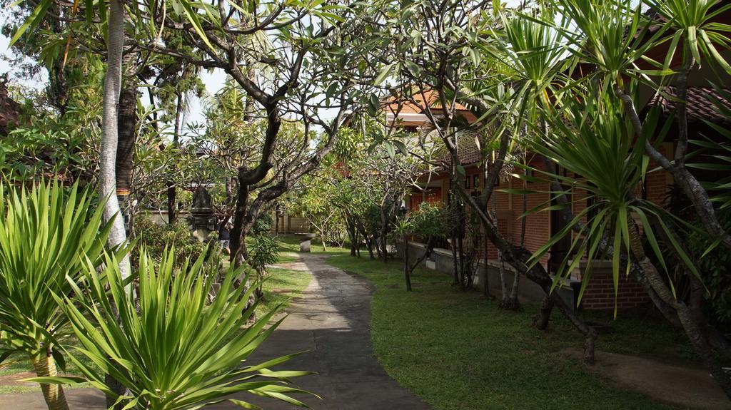 Sari Bali Cottage กูตา ภายนอก รูปภาพ